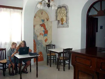 Casa de hóspedes Anemone Luxury Suites 4*