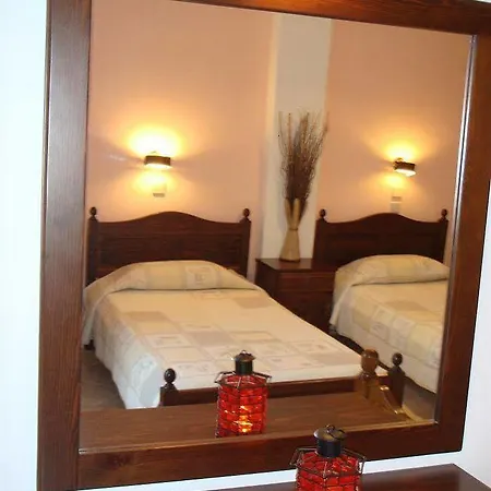 Anemone Luxury Suites 4*